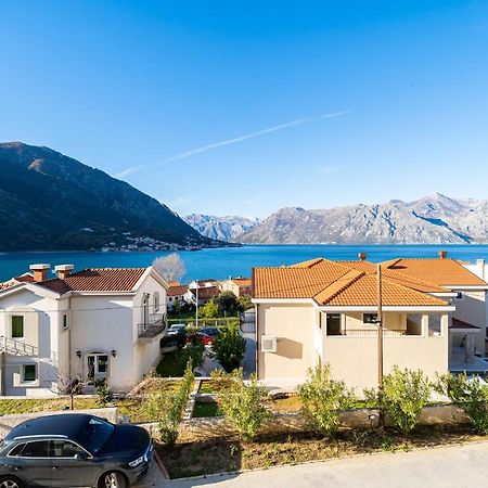 Boka View Luxury Suite - With Free Garage Parking Κότορ Εξωτερικό φωτογραφία