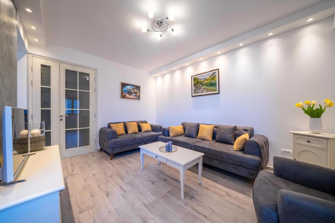 Boka View Luxury Suite - With Free Garage Parking Κότορ Εξωτερικό φωτογραφία
