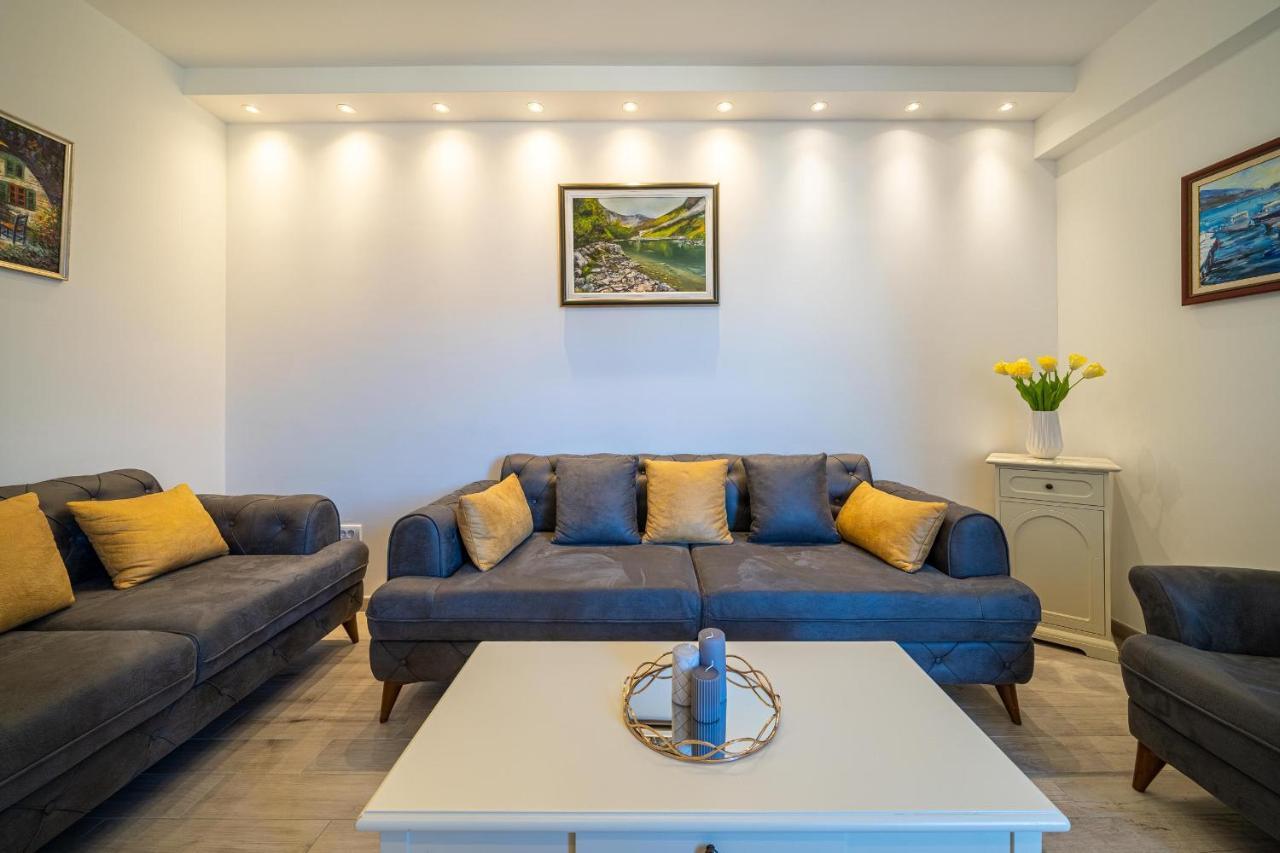Boka View Luxury Suite - With Free Garage Parking Κότορ Εξωτερικό φωτογραφία