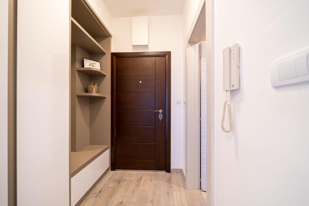 Boka View Luxury Suite - With Free Garage Parking Κότορ Εξωτερικό φωτογραφία