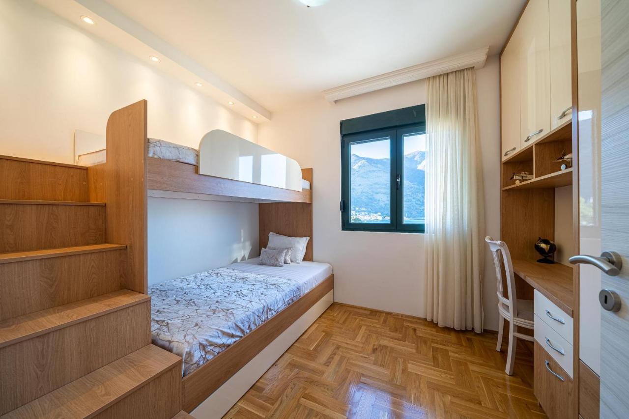 Boka View Luxury Suite - With Free Garage Parking Κότορ Εξωτερικό φωτογραφία
