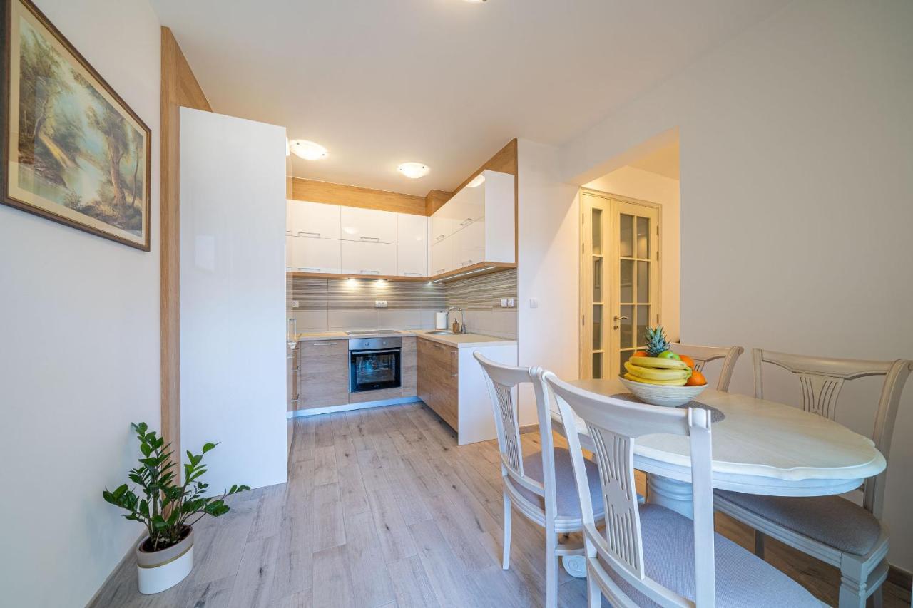 Boka View Luxury Suite - With Free Garage Parking Κότορ Εξωτερικό φωτογραφία